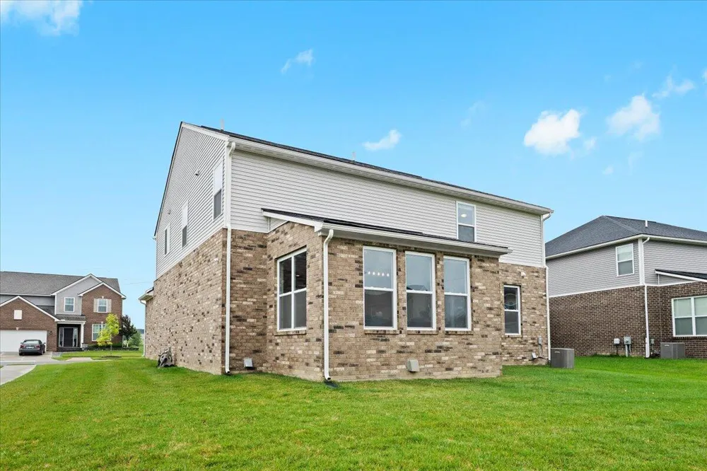 50975 Baileys Landing Canton, MI 48187