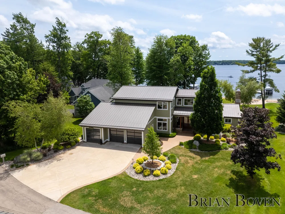 3381 Northshore Drive Pierson, MI 49339