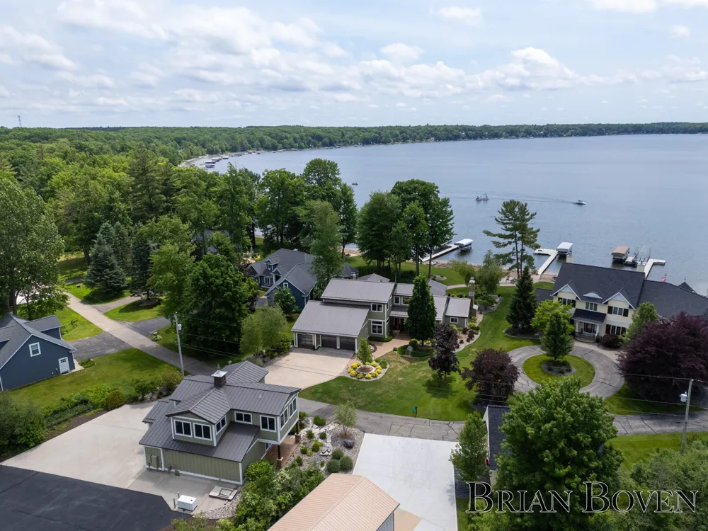 3381 Northshore Drive Pierson, MI 49339