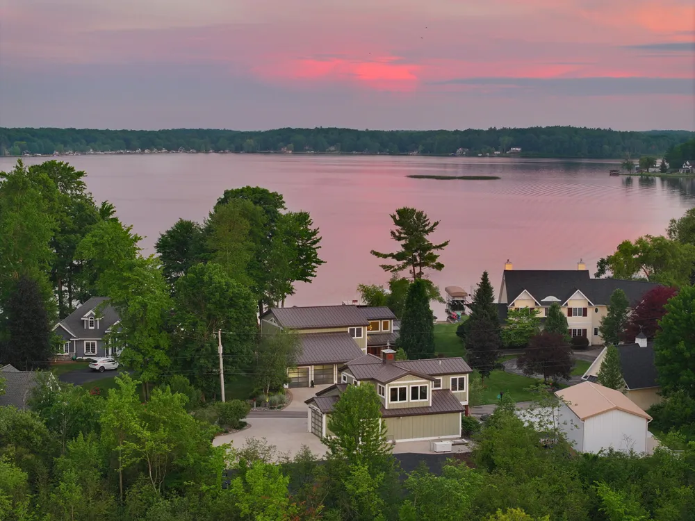 3381 Northshore Drive Pierson, MI 49339