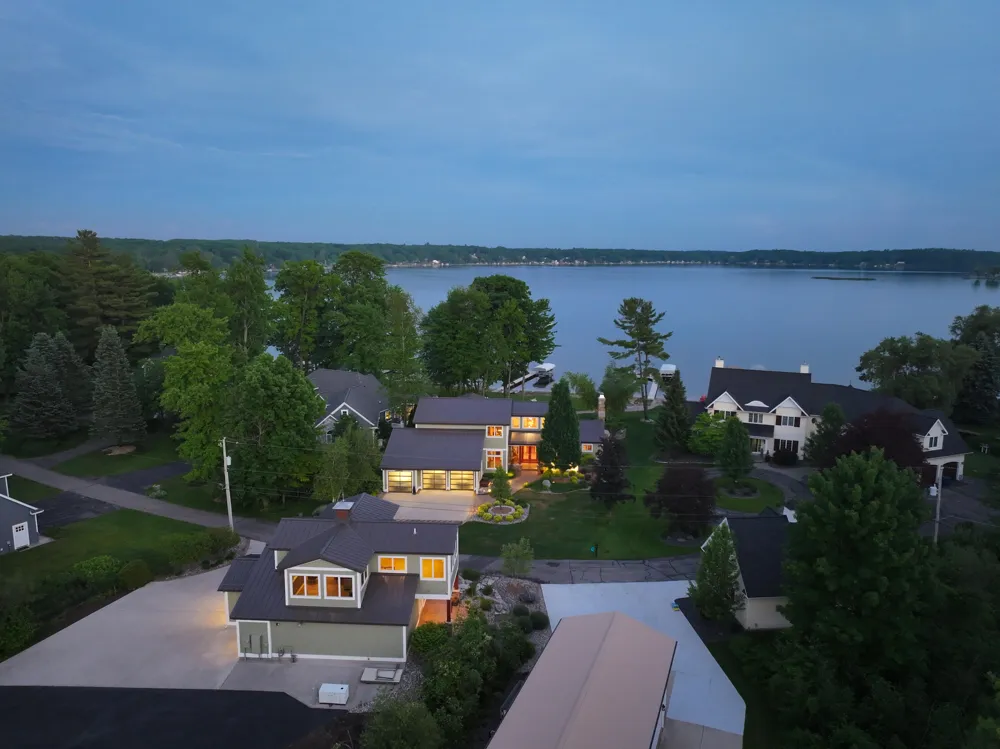 3381 Northshore Drive Pierson, MI 49339