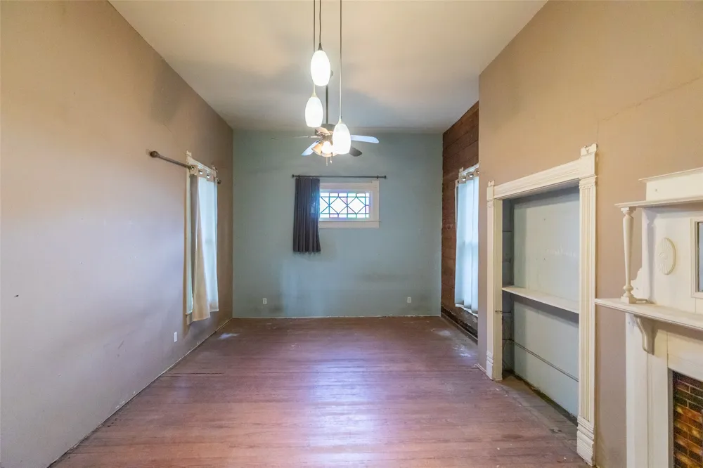 601 W 3rd Street Baird, TX 79504