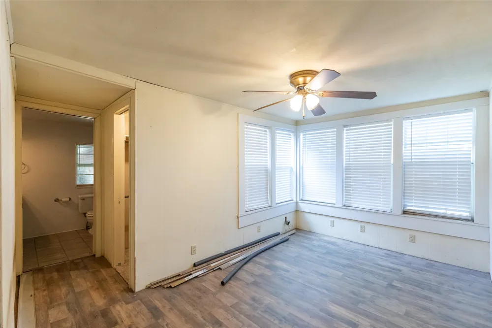 601 W 3rd Street Baird, TX 79504