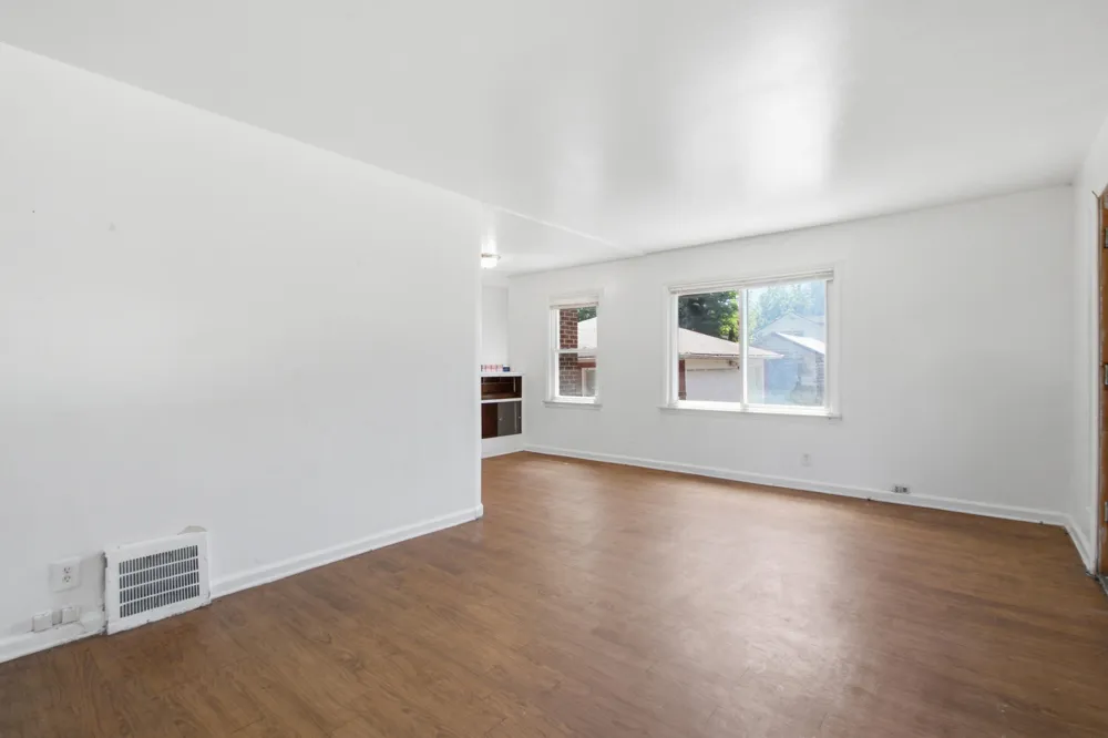 182 Summit Street Pontiac, MI 48342