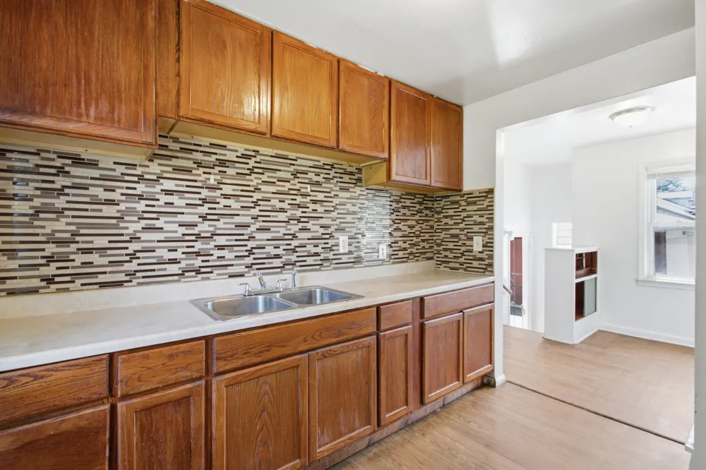 182 Summit Street Pontiac, MI 48342