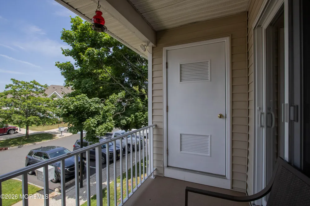 414 Wedgewood Circle #25 Belford, NJ 07718