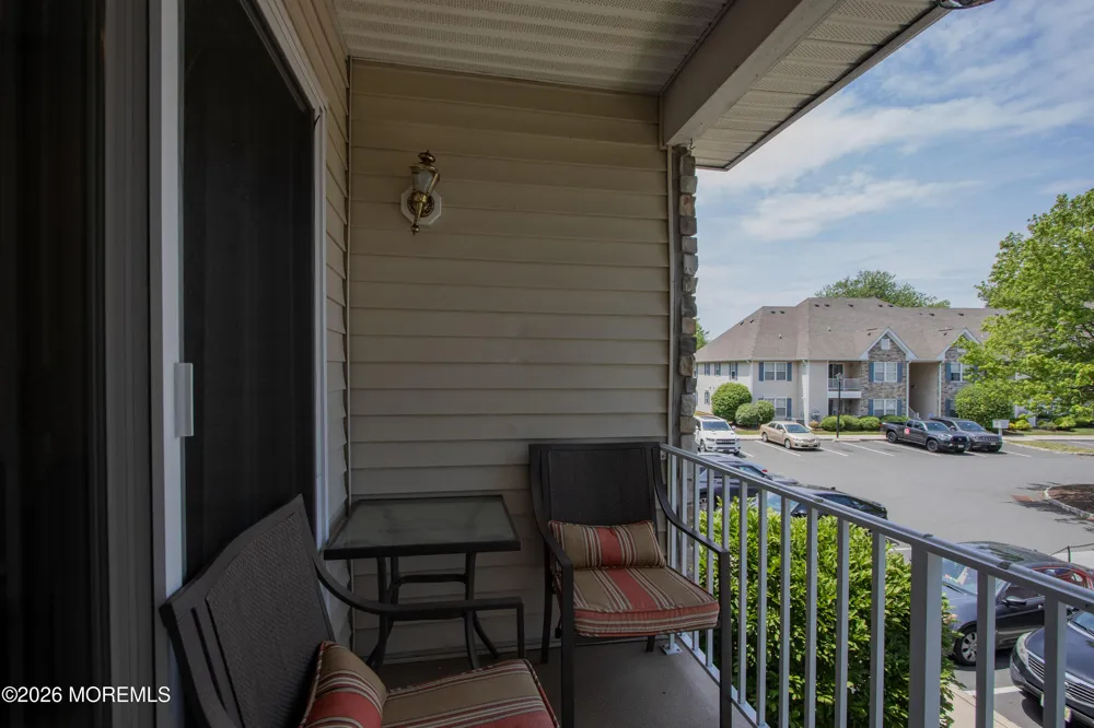 414 Wedgewood Circle #25 Belford, NJ 07718