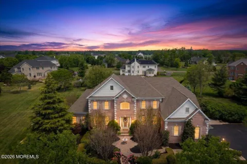 4 Apple Blossom Lane