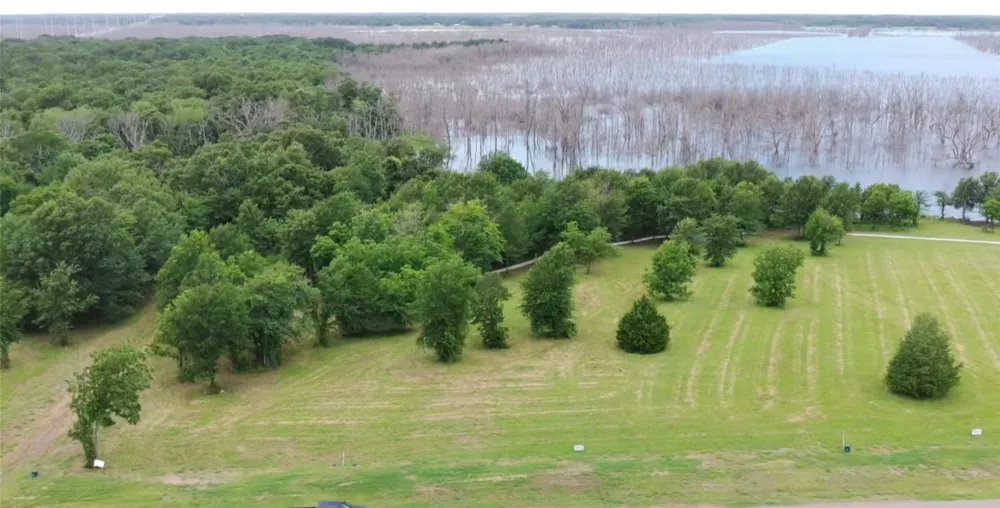 285 Shoreline Drive #S9-0103 Dodd City, TX 75438