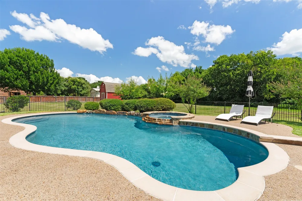 2305 Silver Maple Drive St Paul, TX 75098