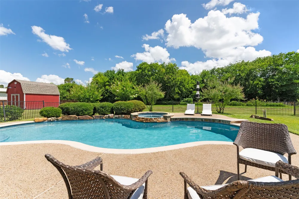 2305 Silver Maple Drive St Paul, TX 75098