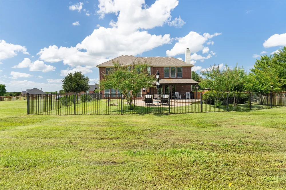 2305 Silver Maple Drive St Paul, TX 75098