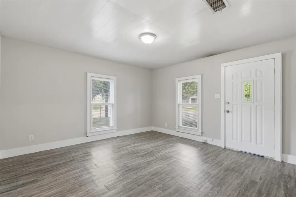 4104 Gordon Street Greenville, TX 75401