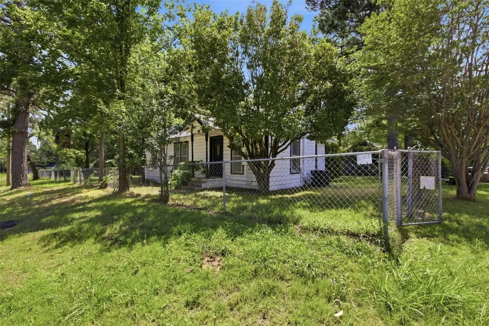 4104 Gordon Street Greenville, TX 75401