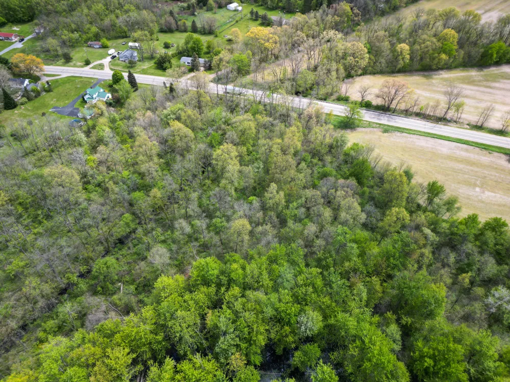 4 Bunkerhill Road Jackson, MI 49201