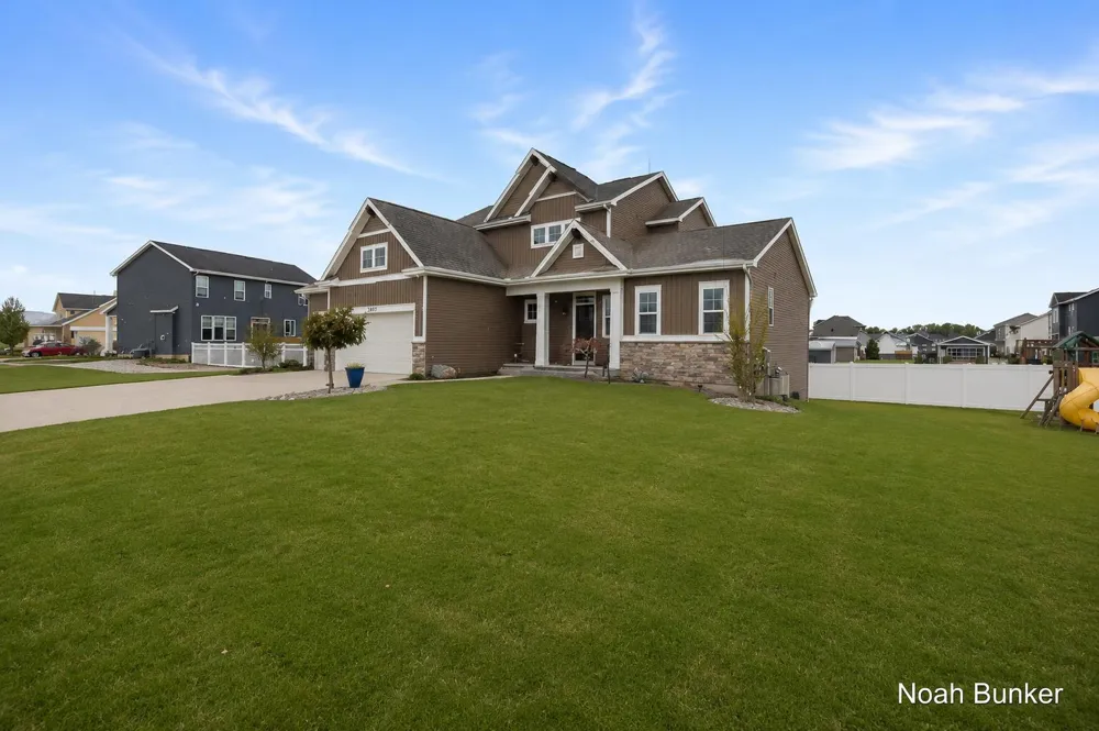 3857 Winsome Drive Hudsonville, MI 49426