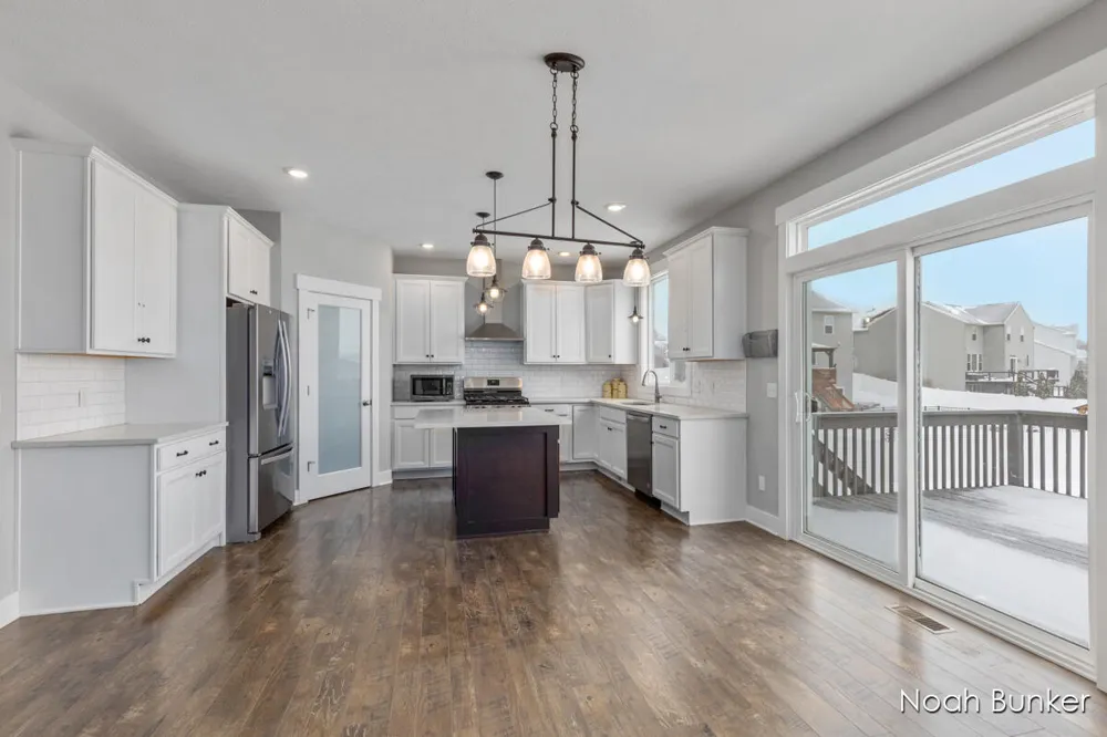 3857 Winsome Drive Hudsonville, MI 49426