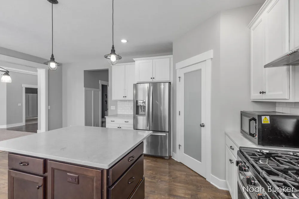 3857 Winsome Drive Hudsonville, MI 49426