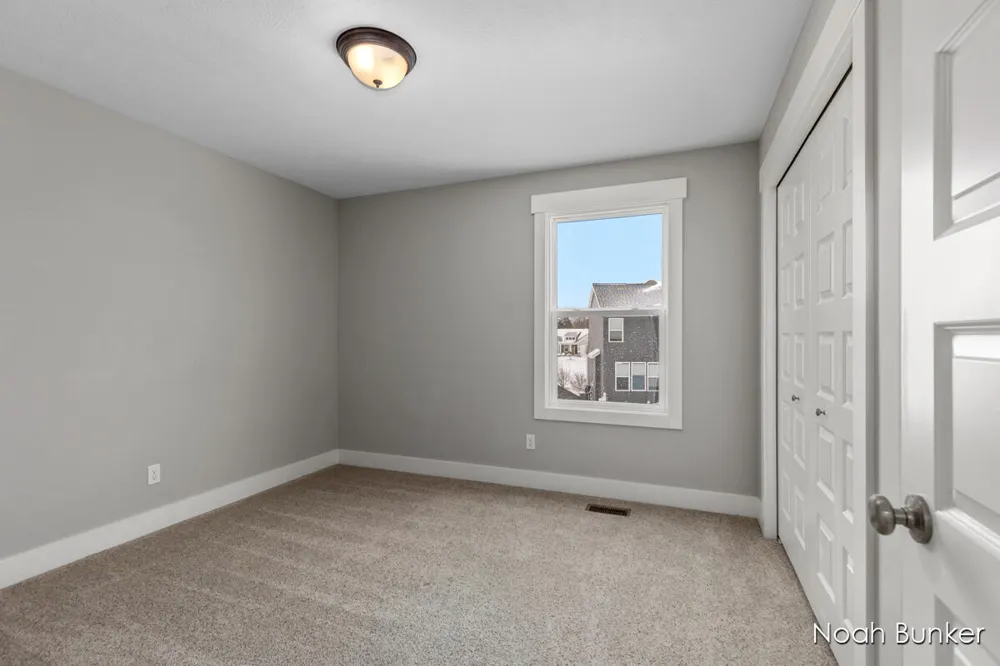 3857 Winsome Drive Hudsonville, MI 49426