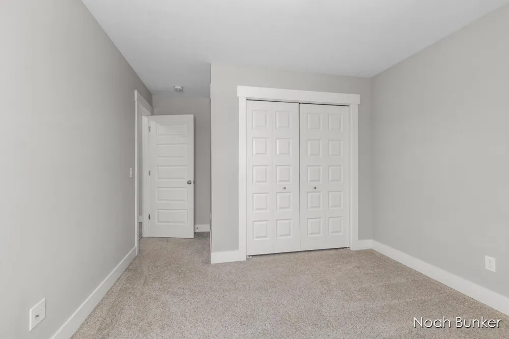 3857 Winsome Drive Hudsonville, MI 49426