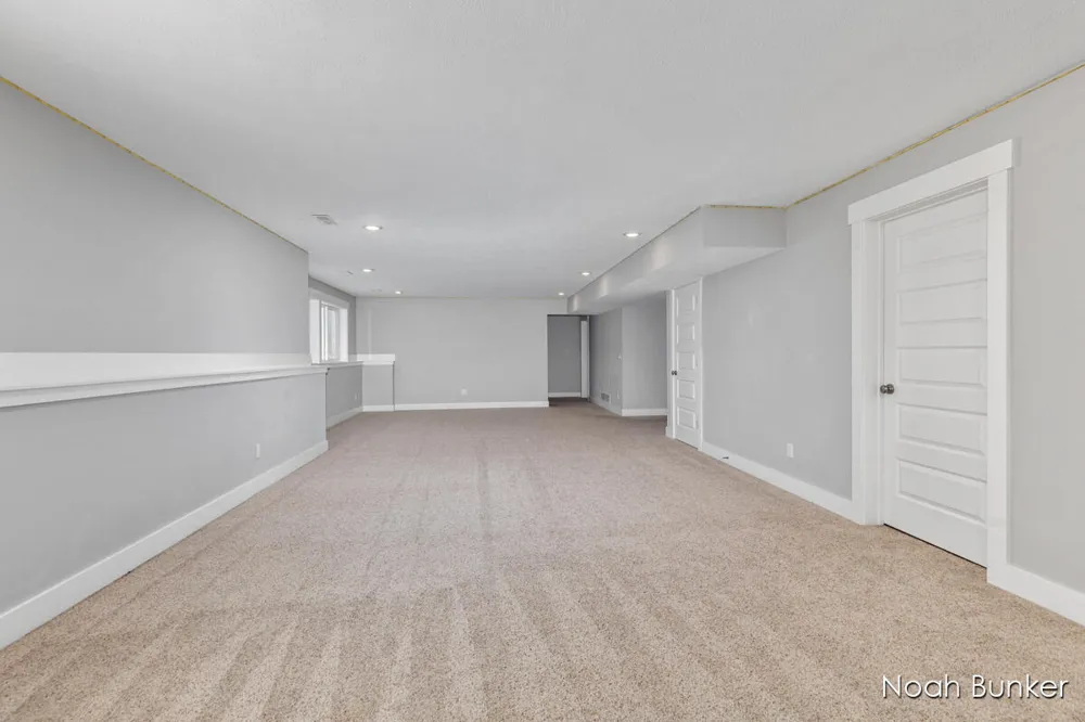 3857 Winsome Drive Hudsonville, MI 49426