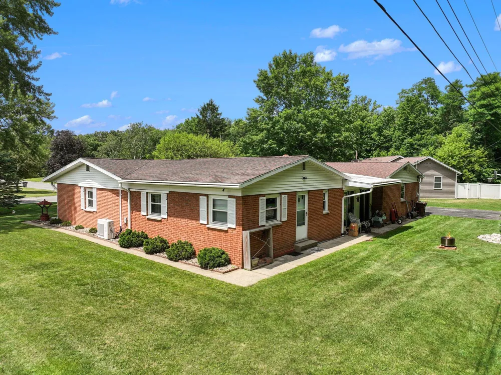 362 E Washington Street Berrien Springs, MI 49103