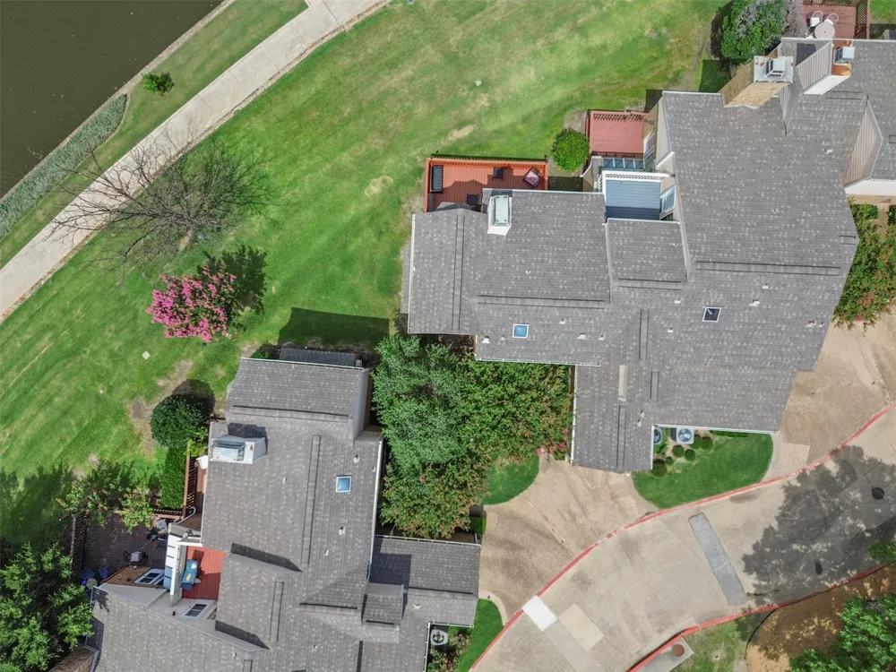 215 Cimarron Trail #1 Irving, TX 75063