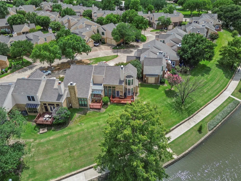 215 Cimarron Trail #1 Irving, TX 75063