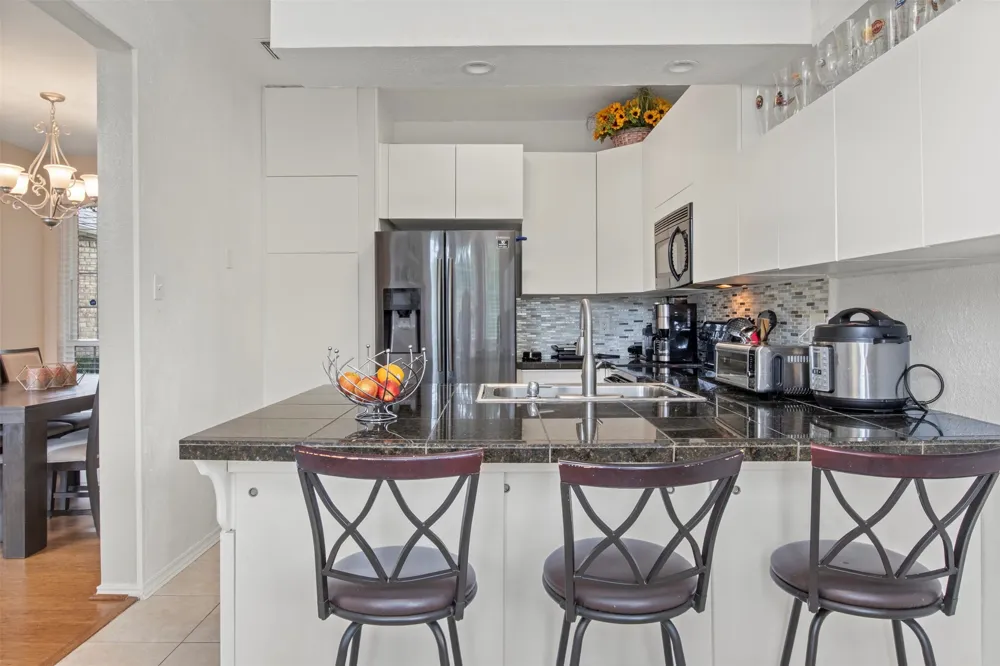 215 Cimarron Trail #1 Irving, TX 75063