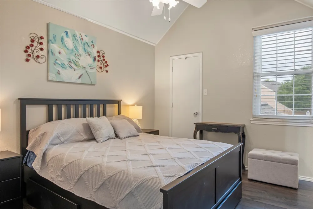 215 Cimarron Trail #1 Irving, TX 75063