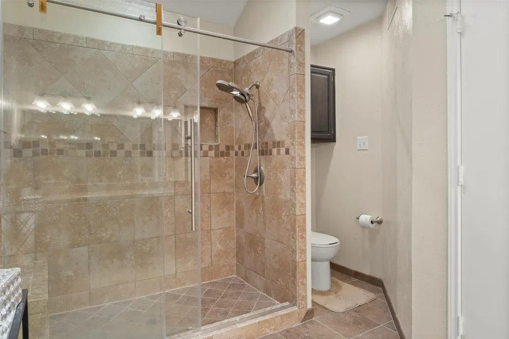 215 Cimarron Trail #1 Irving, TX 75063