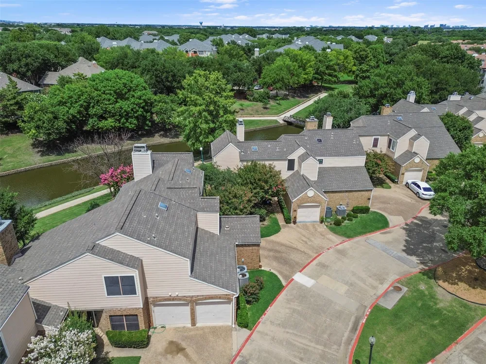 215 Cimarron Trail #1 Irving, TX 75063