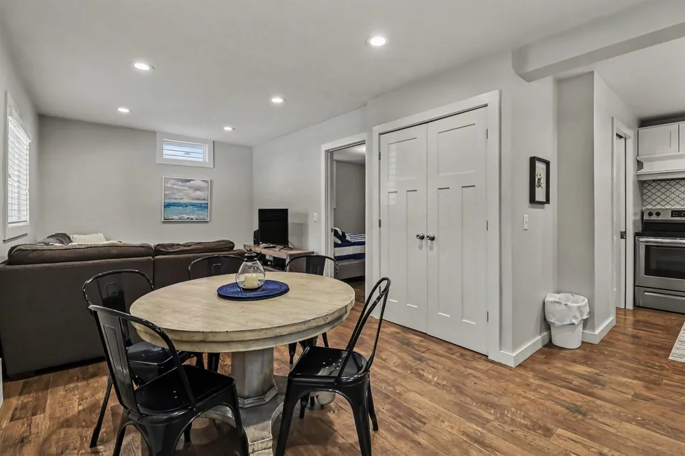 382 E 3rd Street Pentwater, MI 49449