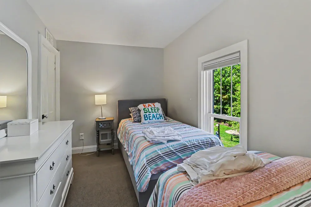 382 E 3rd Street Pentwater, MI 49449