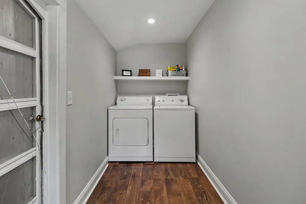 382 E 3rd Street Pentwater, MI 49449
