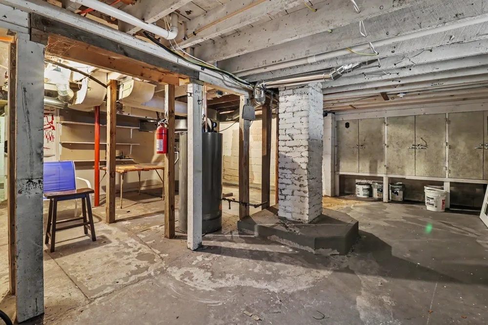 382 E 3rd Street Pentwater, MI 49449