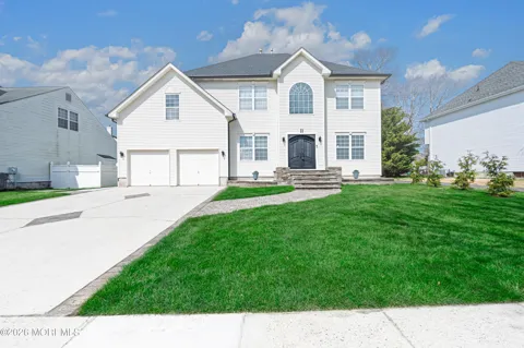 11 Chancellor Park Drive