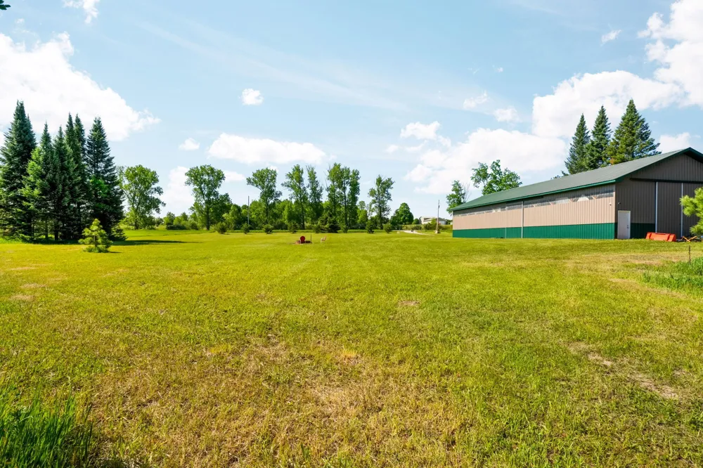 5515 E M 113 Kingsley, MI 49649