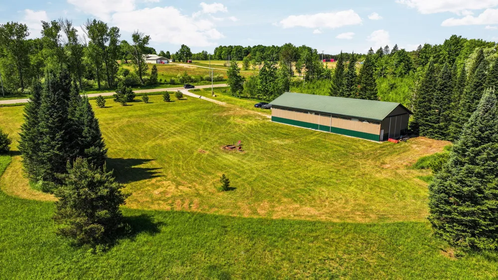 5515 E M 113 Kingsley, MI 49649