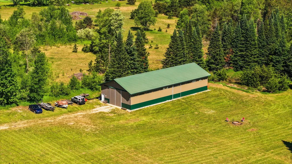 5515 E M 113 Kingsley, MI 49649