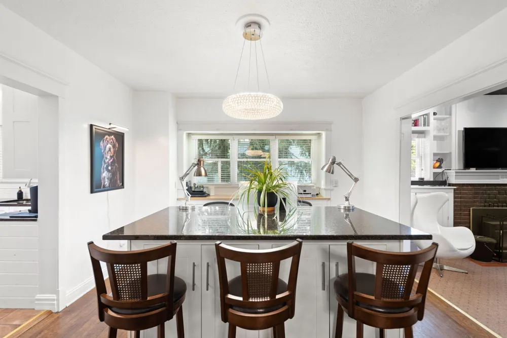 2 E Ash Street E Three Oaks, MI 49128