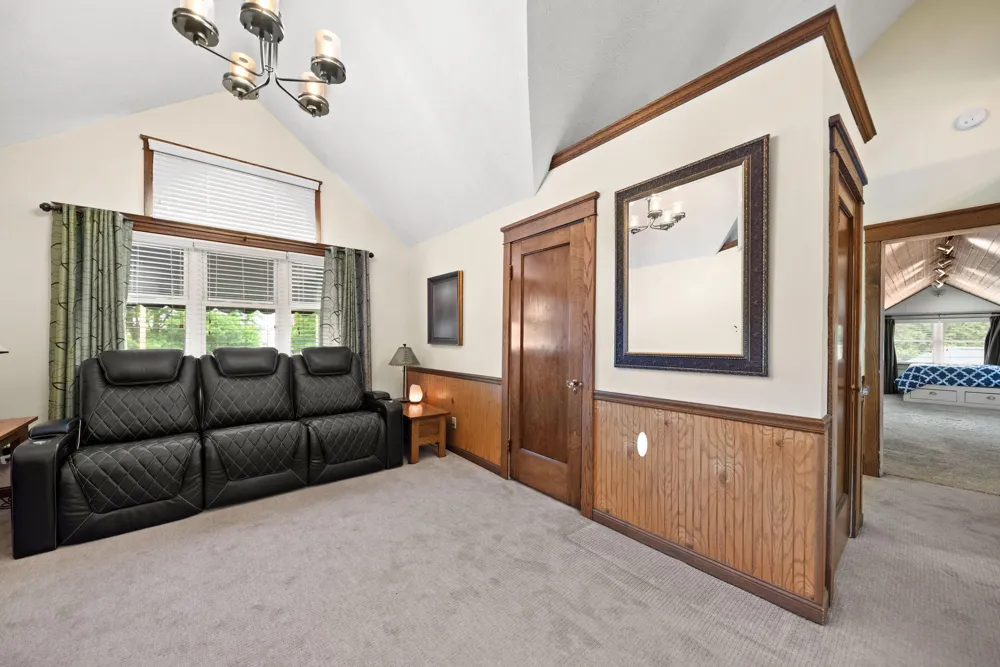 2 E Ash Street E Three Oaks, MI 49128