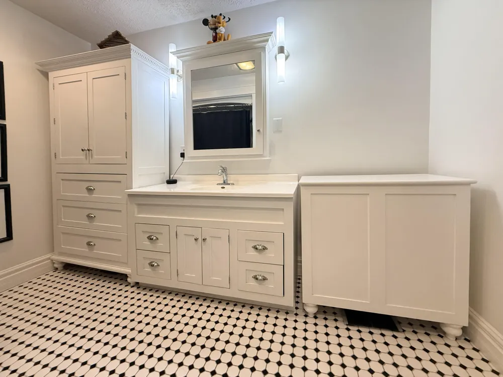 2 E Ash Street E Three Oaks, MI 49128