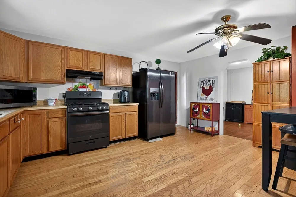 747 Hunting Creek Rd Whitleyville, TN 38588