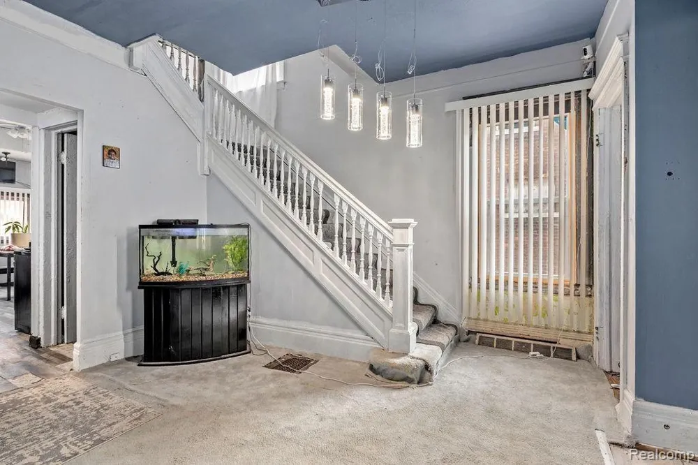 49 Richton Street Highland Park, MI 48203