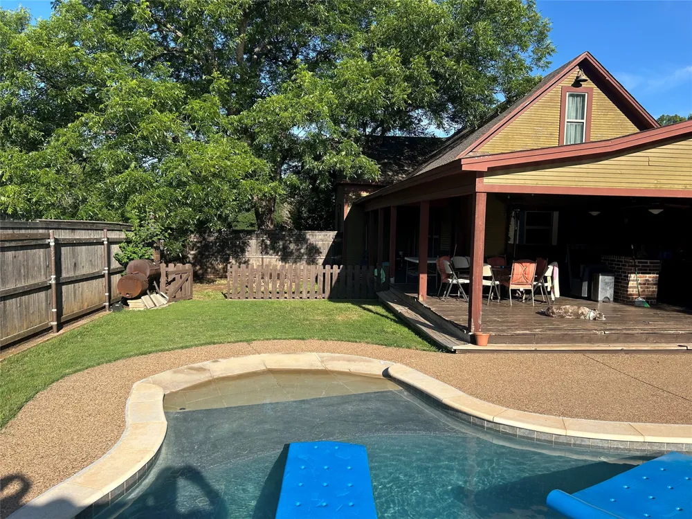 731 Kentucky Street Graham, TX 76450