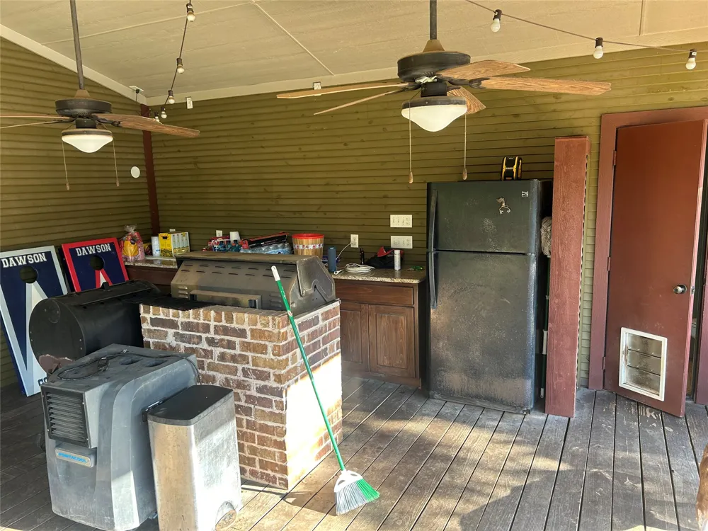 731 Kentucky Street Graham, TX 76450