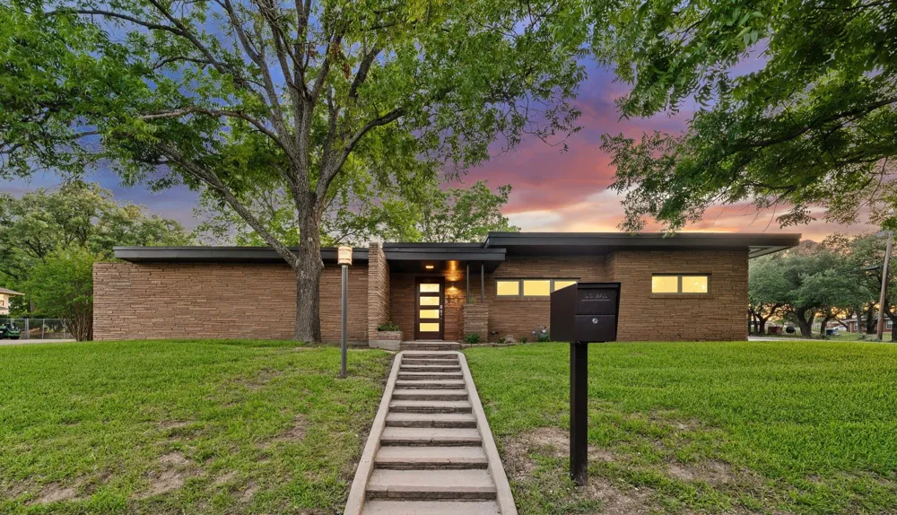 511 Sunset Street Clifton, TX 76634