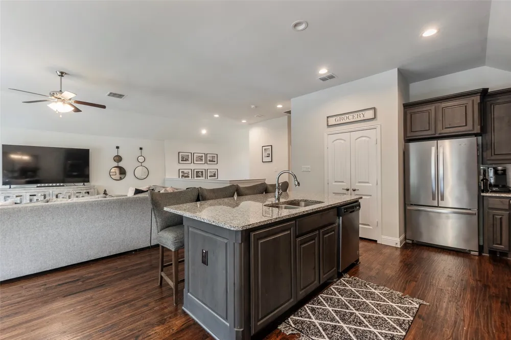 2513 Gramercy Park Drive Flower Mound, TX 75028