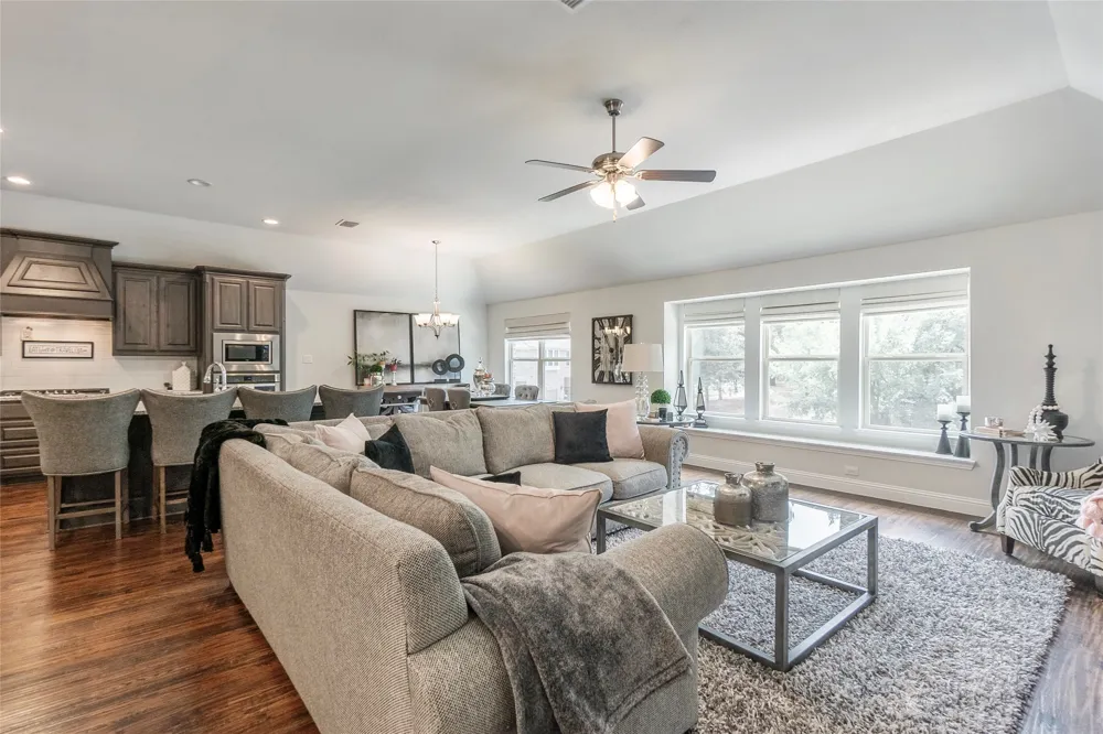 2513 Gramercy Park Drive Flower Mound, TX 75028